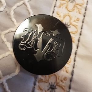 Kat VON D LOCK IT setting powder Translucent